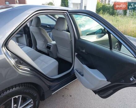 Серый Тойота Камри, объемом двигателя 2.5 л и пробегом 150 тыс. км за 15200 $, фото 10 на Automoto.ua