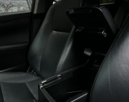 Серый Тойота Камри, объемом двигателя 2.5 л и пробегом 189 тыс. км за 14000 $, фото 2 на Automoto.ua