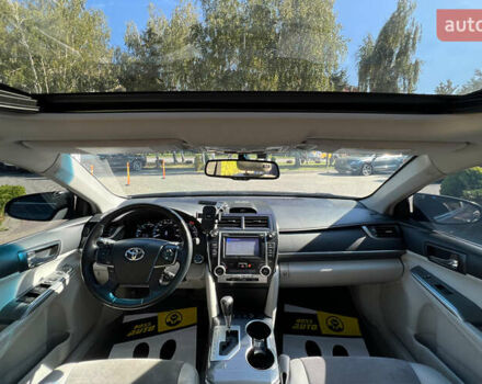 Серый Тойота Камри, объемом двигателя 2.49 л и пробегом 114 тыс. км за 16500 $, фото 10 на Automoto.ua
