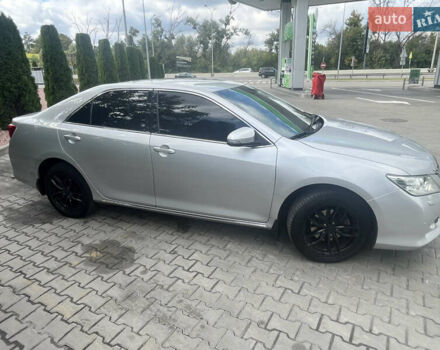 Серый Тойота Камри, объемом двигателя 2.5 л и пробегом 210 тыс. км за 12700 $, фото 7 на Automoto.ua