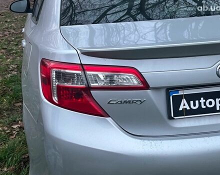 Серый Тойота Камри, объемом двигателя 2.5 л и пробегом 297 тыс. км за 10390 $, фото 9 на Automoto.ua