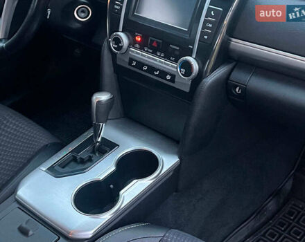 Сірий Тойота Камрі, об'ємом двигуна 2.5 л та пробігом 297 тис. км за 10390 $, фото 18 на Automoto.ua