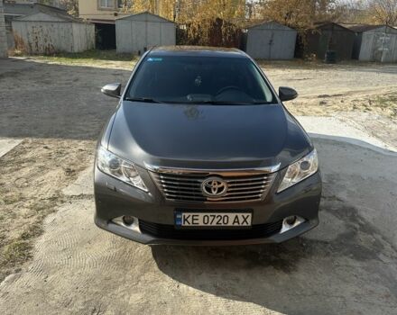 Сірий Тойота Камрі, об'ємом двигуна 2.5 л та пробігом 150 тис. км за 14200 $, фото 2 на Automoto.ua