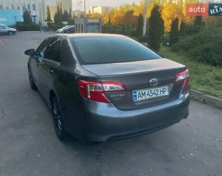 Тойота Камрі 2013 у Хмельницькому на Automoto.ua Сірий Тойота Камрі, об'ємом двигуна 2.5 л та пробігом 137 тис. км за 9900 $, фото 19 на Automoto.ua