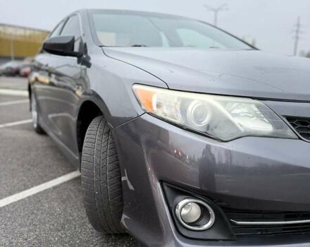 Сірий Тойота Камрі, об'ємом двигуна 2.49 л та пробігом 230 тис. км за 11000 $, фото 7 на Automoto.ua