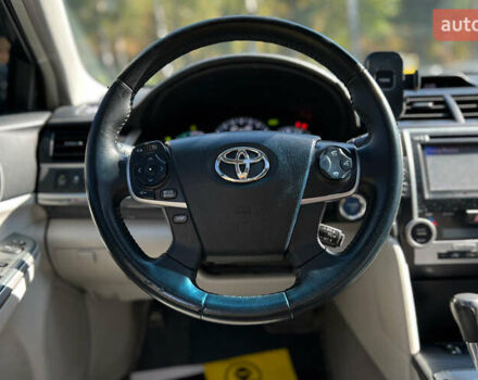 Серый Тойота Камри, объемом двигателя 2.49 л и пробегом 114 тыс. км за 16500 $, фото 13 на Automoto.ua