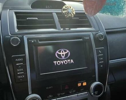 Серый Тойота Камри, объемом двигателя 2.49 л и пробегом 195 тыс. км за 12500 $, фото 14 на Automoto.ua