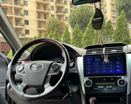 Сірий Тойота Камрі, об'ємом двигуна 2.5 л та пробігом 173 тис. км за 12800 $, фото 13 на Automoto.ua