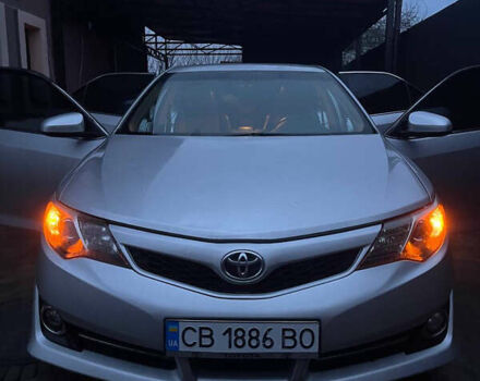 Сірий Тойота Камрі, об'ємом двигуна 2.49 л та пробігом 225 тис. км за 11400 $, фото 1 на Automoto.ua