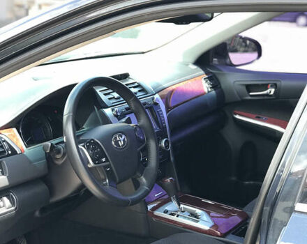 Серый Тойота Камри, объемом двигателя 2.49 л и пробегом 268 тыс. км за 11800 $, фото 13 на Automoto.ua