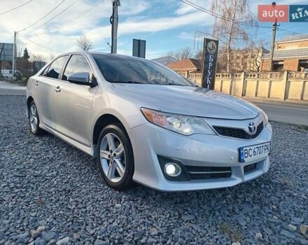 Серый Тойота Камри, объемом двигателя 2.49 л и пробегом 230 тыс. км за 9800 $, фото 1 на Automoto.ua