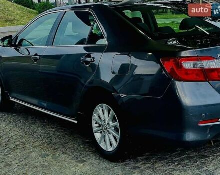 Серый Тойота Камри, объемом двигателя 2.49 л и пробегом 115 тыс. км за 15800 $, фото 4 на Automoto.ua