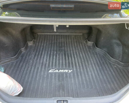 Серый Тойота Камри, объемом двигателя 2.5 л и пробегом 139 тыс. км за 13000 $, фото 33 на Automoto.ua