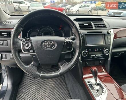 Сірий Тойота Камрі, об'ємом двигуна 2.49 л та пробігом 227 тис. км за 12650 $, фото 8 на Automoto.ua