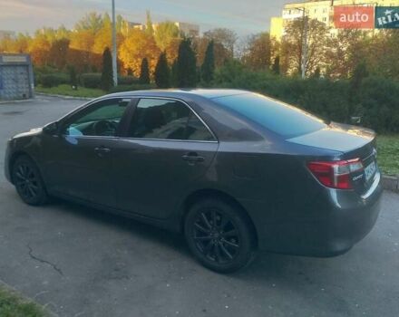 Тойота Камрі 2013 у Хмельницькому на Automoto.ua Сірий Тойота Камрі, об'ємом двигуна 2.5 л та пробігом 137 тис. км за 9900 $, фото 20 на Automoto.ua