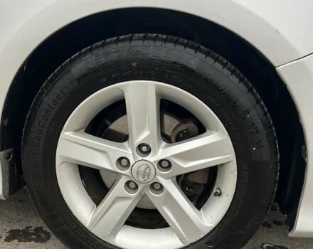 Серый Тойота Камри, объемом двигателя 2.5 л и пробегом 297 тыс. км за 10300 $, фото 2 на Automoto.ua