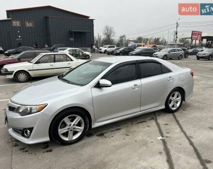 Серый Тойота Камри, объемом двигателя 2.5 л и пробегом 297 тыс. км за 10300 $, фото 11 на Automoto.ua