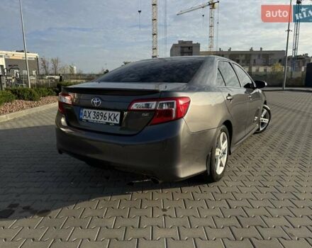 Сірий Тойота Камрі, об'ємом двигуна 2.49 л та пробігом 209 тис. км за 11700 $, фото 3 на Automoto.ua
