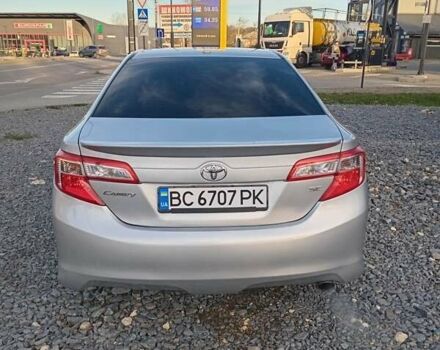 Серый Тойота Камри, объемом двигателя 2.49 л и пробегом 230 тыс. км за 9800 $, фото 6 на Automoto.ua