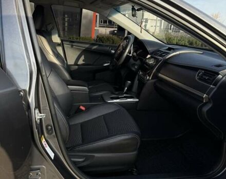 Сірий Тойота Камрі, об'ємом двигуна 2.49 л та пробігом 209 тис. км за 11700 $, фото 5 на Automoto.ua