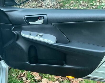 Серый Тойота Камри, объемом двигателя 2.5 л и пробегом 297 тыс. км за 10390 $, фото 14 на Automoto.ua