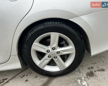 Серый Тойота Камри, объемом двигателя 2.5 л и пробегом 297 тыс. км за 10300 $, фото 10 на Automoto.ua