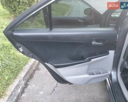 Тойота Камрі 2013 у Хмельницькому на Automoto.ua Сірий Тойота Камрі, об'ємом двигуна 2.5 л та пробігом 137 тис. км за 9900 $, фото 26 на Automoto.ua