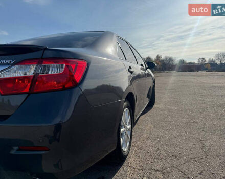 Сірий Тойота Камрі, об'ємом двигуна 2.5 л та пробігом 240 тис. км за 12999 $, фото 21 на Automoto.ua