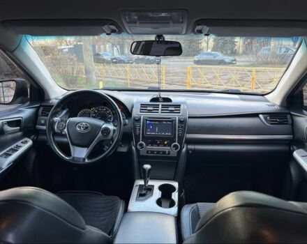 Сірий Тойота Камрі, об'ємом двигуна 2.5 л та пробігом 193 тис. км за 11000 $, фото 5 на Automoto.ua