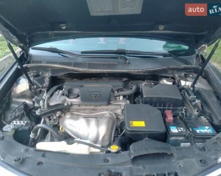 Тойота Камрі 2013 у Хмельницькому на Automoto.ua Сірий Тойота Камрі, об'ємом двигуна 2.5 л та пробігом 137 тис. км за 9900 $, фото 40 на Automoto.ua