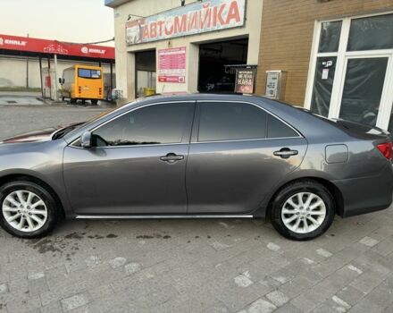 Серый Тойота Камри, объемом двигателя 2.5 л и пробегом 250 тыс. км за 12000 $, фото 5 на Automoto.ua