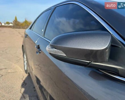 Сірий Тойота Камрі, об'ємом двигуна 2.5 л та пробігом 240 тис. км за 12999 $, фото 19 на Automoto.ua