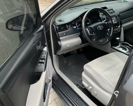 Сірий Тойота Камрі, об'ємом двигуна 2.4 л та пробігом 241 тис. км за 12600 $, фото 12 на Automoto.ua