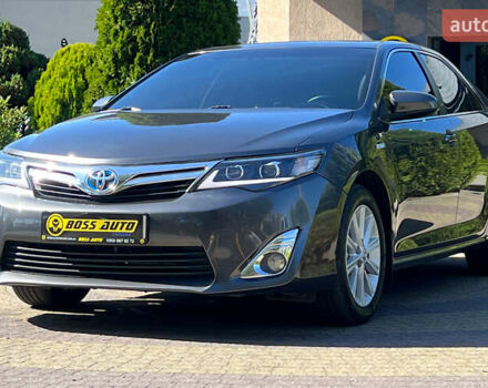 Серый Тойота Камри, объемом двигателя 2.49 л и пробегом 114 тыс. км за 16500 $, фото 2 на Automoto.ua