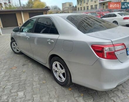 Серый Тойота Камри, объемом двигателя 2.49 л и пробегом 268 тыс. км за 9000 $, фото 4 на Automoto.ua