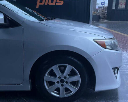 Сірий Тойота Камрі, об'ємом двигуна 2.49 л та пробігом 225 тис. км за 11400 $, фото 9 на Automoto.ua