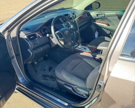 Серый Тойота Камри, объемом двигателя 2.5 л и пробегом 225 тыс. км за 12300 $, фото 15 на Automoto.ua