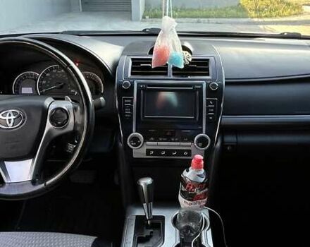 Серый Тойота Камри, объемом двигателя 2.49 л и пробегом 195 тыс. км за 12500 $, фото 13 на Automoto.ua