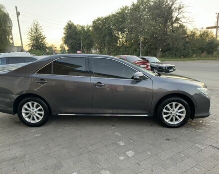 Серый Тойота Камри, объемом двигателя 2.5 л и пробегом 250 тыс. км за 12000 $, фото 6 на Automoto.ua