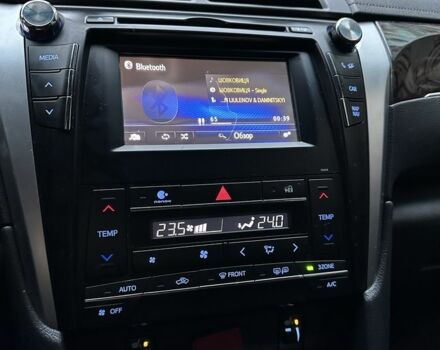 Серый Тойота Камри, объемом двигателя 2.5 л и пробегом 189 тыс. км за 14000 $, фото 4 на Automoto.ua