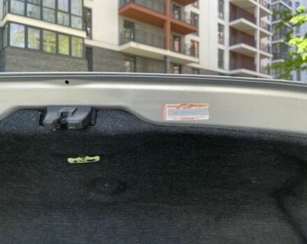 Серый Тойота Камри, объемом двигателя 2.5 л и пробегом 141 тыс. км за 12500 $, фото 15 на Automoto.ua