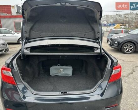 Сірий Тойота Камрі, об'ємом двигуна 2.49 л та пробігом 227 тис. км за 12650 $, фото 12 на Automoto.ua