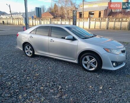 Серый Тойота Камри, объемом двигателя 2.49 л и пробегом 230 тыс. км за 9800 $, фото 8 на Automoto.ua