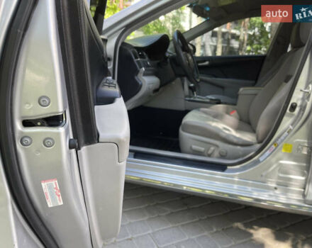Серый Тойота Камри, объемом двигателя 2.5 л и пробегом 139 тыс. км за 13000 $, фото 37 на Automoto.ua