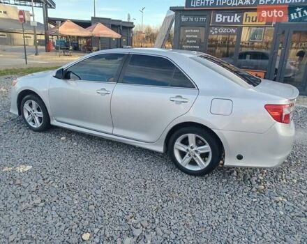 Серый Тойота Камри, объемом двигателя 2.49 л и пробегом 230 тыс. км за 9800 $, фото 7 на Automoto.ua