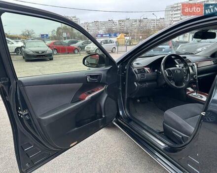 Сірий Тойота Камрі, об'ємом двигуна 2.49 л та пробігом 227 тис. км за 12650 $, фото 5 на Automoto.ua