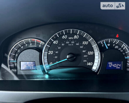 Серый Тойота Камри, объемом двигателя 2.49 л и пробегом 198 тыс. км за 12500 $, фото 13 на Automoto.ua