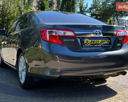 Серый Тойота Камри, объемом двигателя 2.49 л и пробегом 114 тыс. км за 16500 $, фото 4 на Automoto.ua
