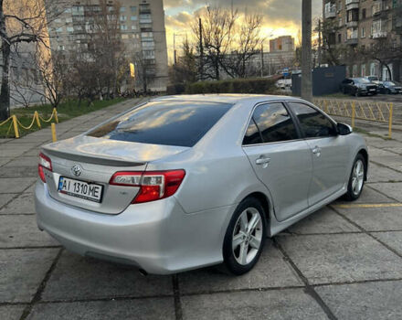 Серый Тойота Камри, объемом двигателя 2.49 л и пробегом 193 тыс. км за 11000 $, фото 3 на Automoto.ua