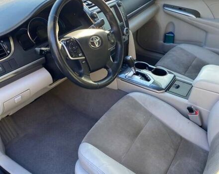 Сірий Тойота Камрі, об'ємом двигуна 2.49 л та пробігом 135 тис. км за 14900 $, фото 9 на Automoto.ua